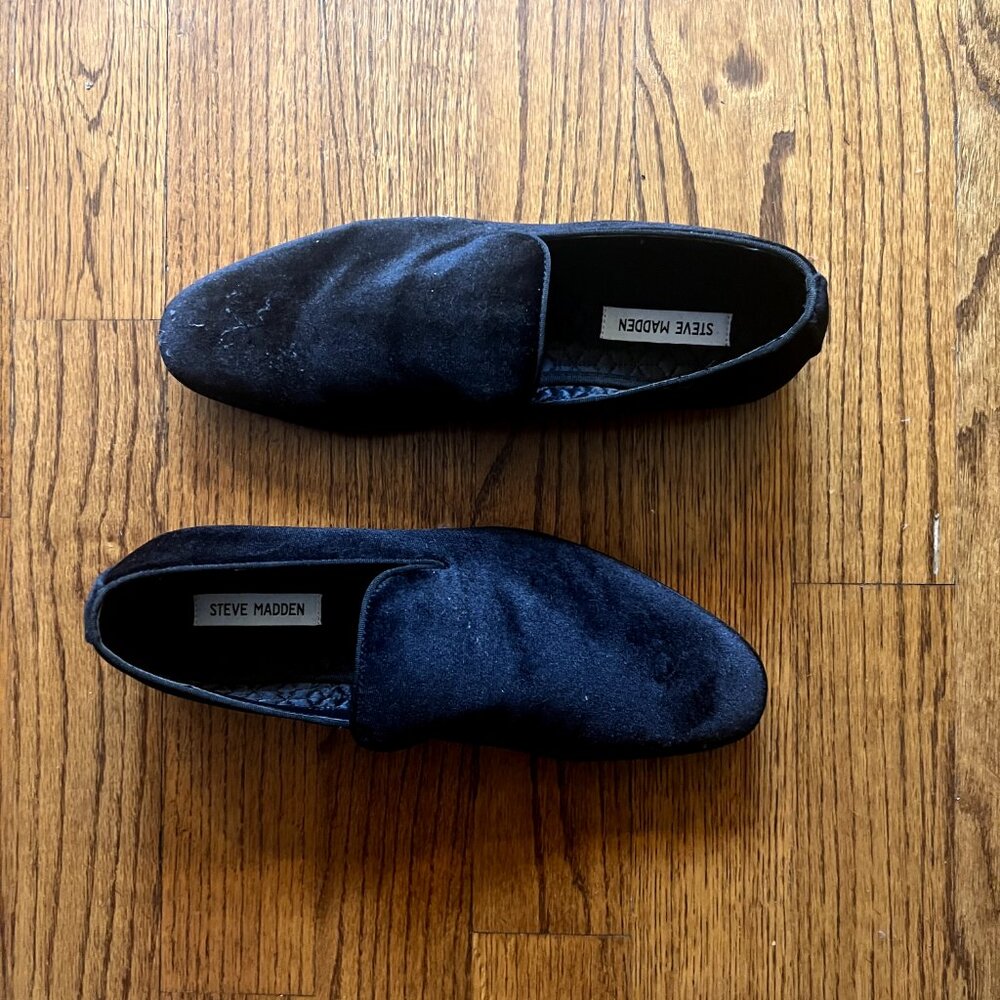 STEVE MADDEN - Laight Loafer in Black Velvet - Picture 3 of 6